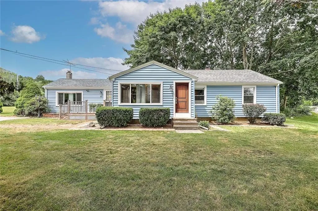 61 Reservoir Avenue Johnston RI 02919