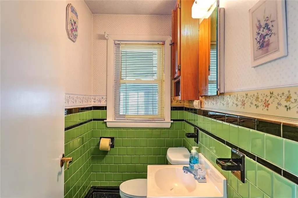 61 Reservoir Avenue Johnston RI 02919
