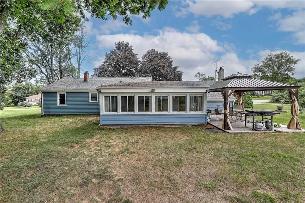 61 Reservoir Avenue Johnston RI 02919