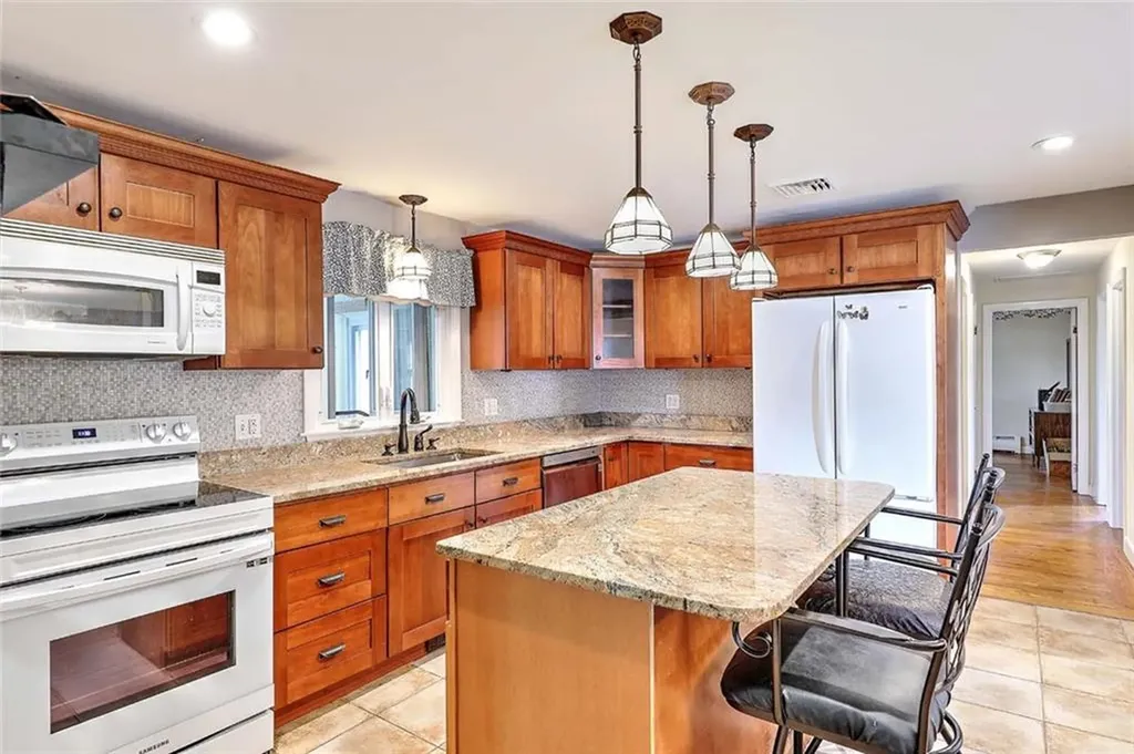 61 Reservoir Avenue Johnston RI 02919