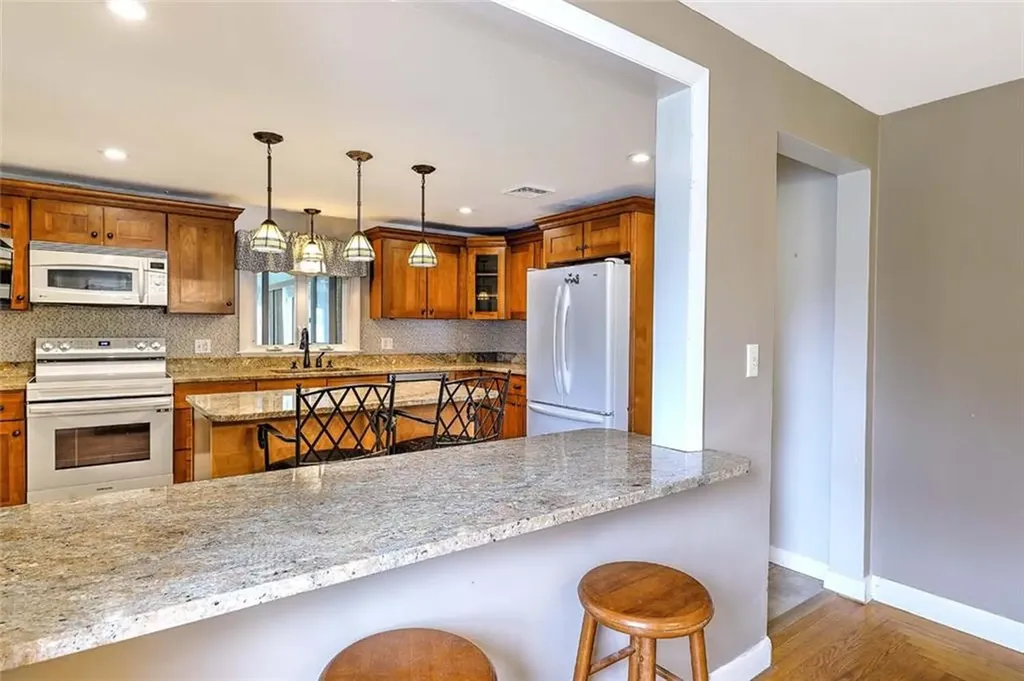 61 Reservoir Avenue Johnston RI 02919