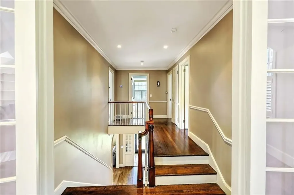 9 Kenilworth Way Pawtucket RI 02860