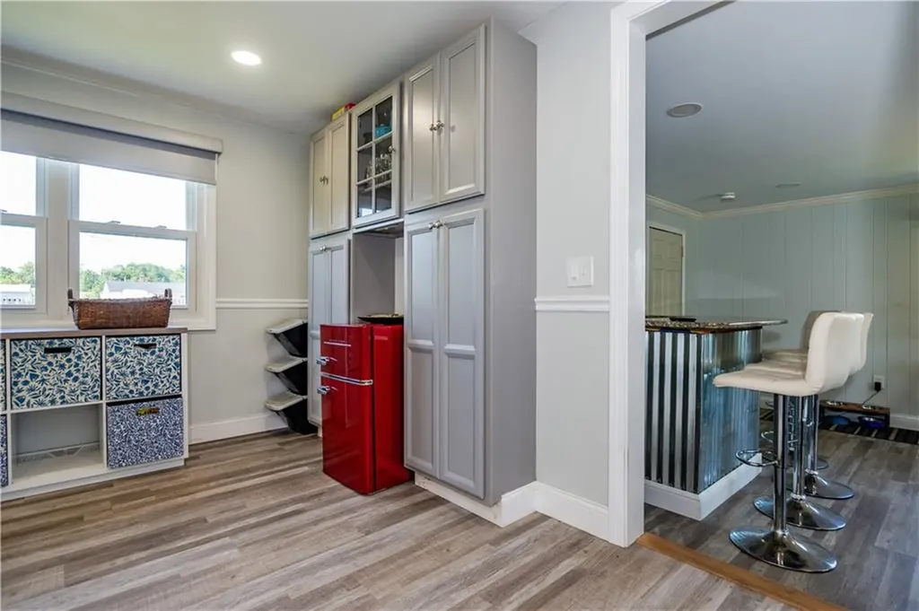 43 Deerfield Drive Warwick RI 02886