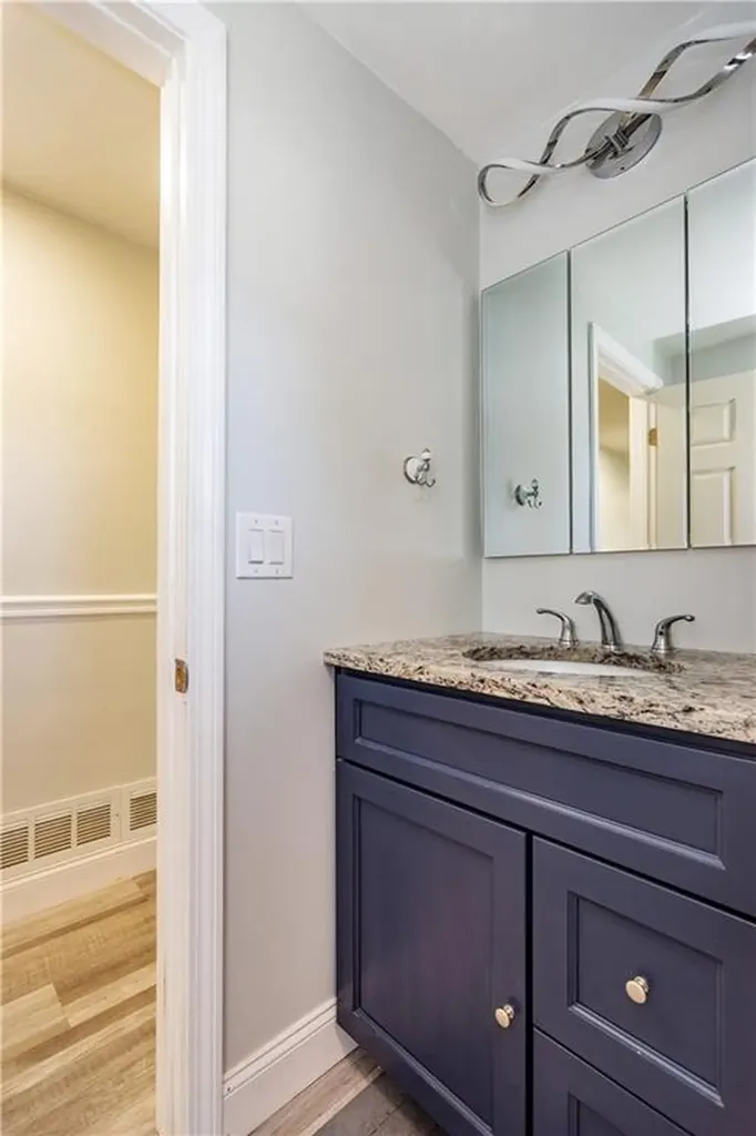 43 Deerfield Drive Warwick RI 02886