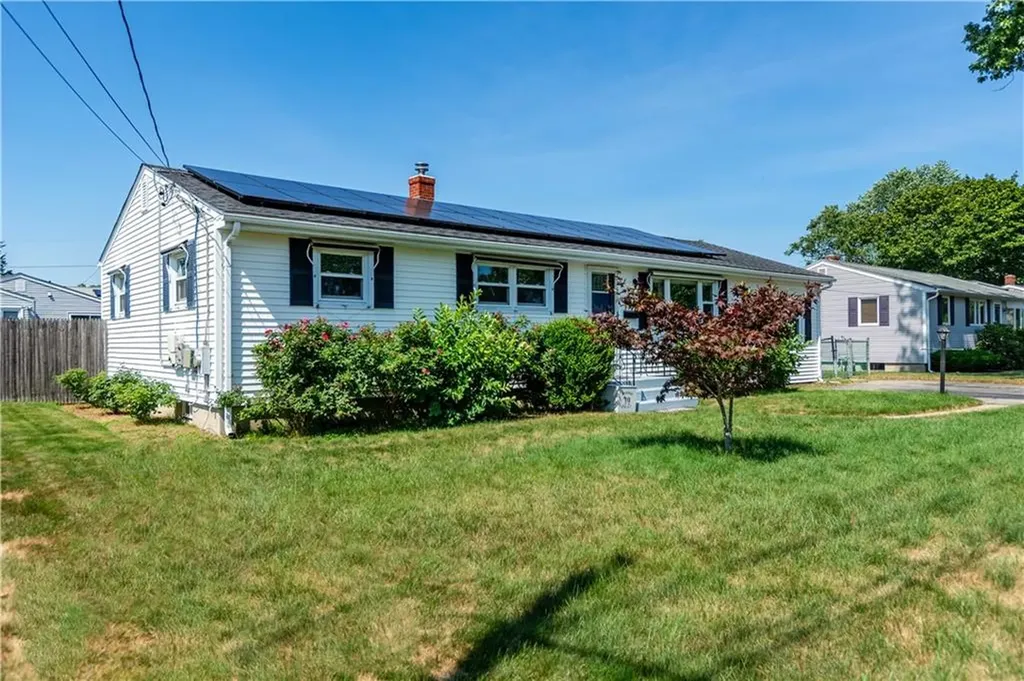 43 Deerfield Drive Warwick RI 02886