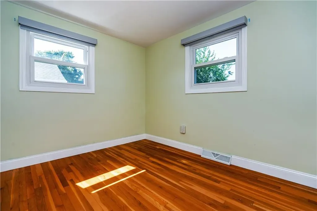 43 Deerfield Drive Warwick RI 02886