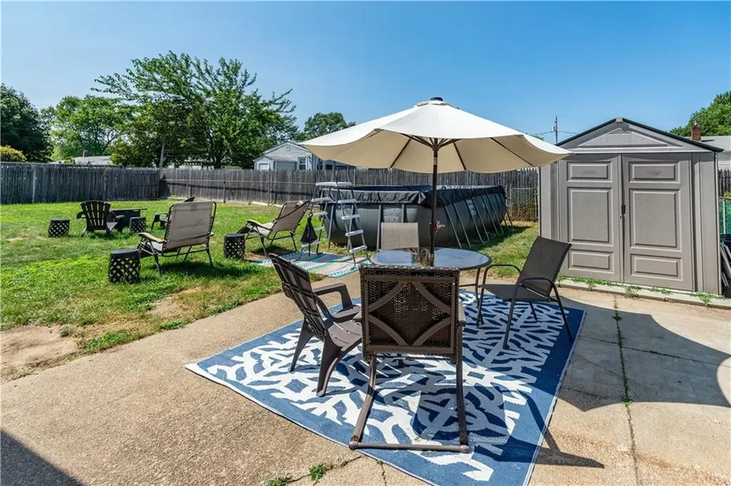 43 Deerfield Drive Warwick RI 02886