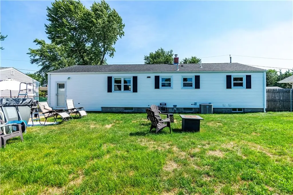 43 Deerfield Drive Warwick RI 02886