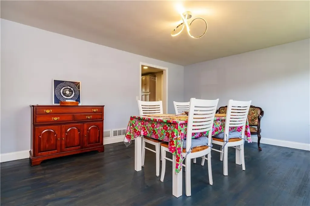 43 Deerfield Drive Warwick RI 02886