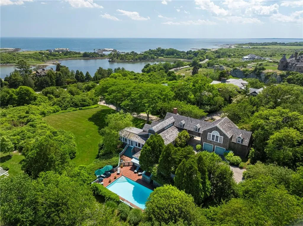 315 Ocean Avenue Newport RI 02840