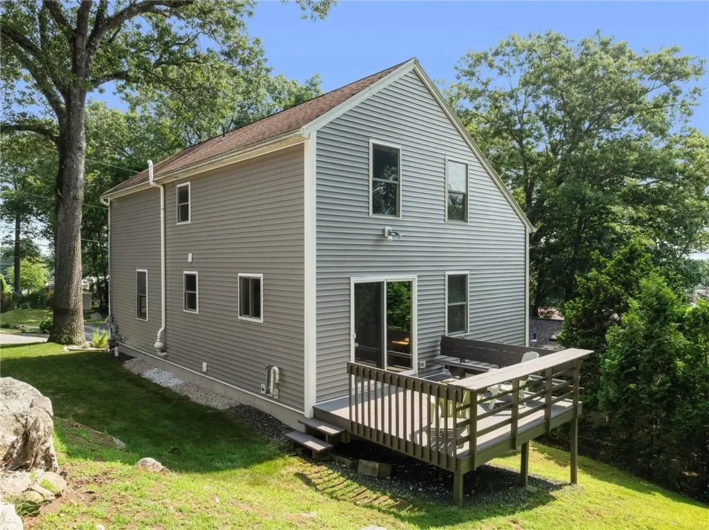 24 Smith Street Lincoln RI 02865