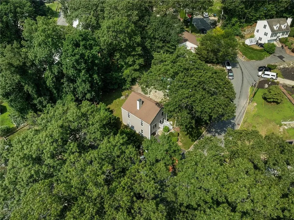 24 Smith Street Lincoln RI 02865