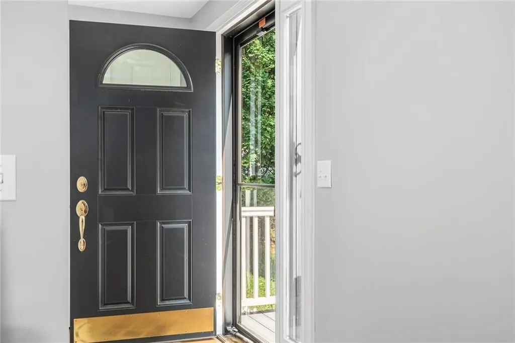 24 Smith Street Lincoln RI 02865