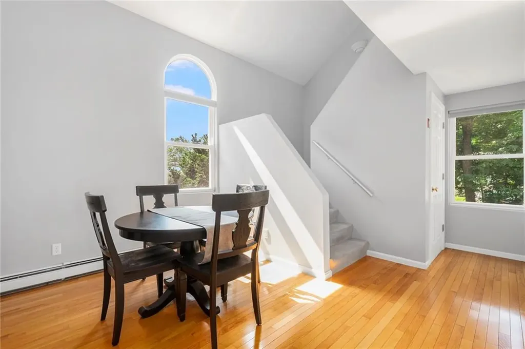 24 Smith Street Lincoln RI 02865