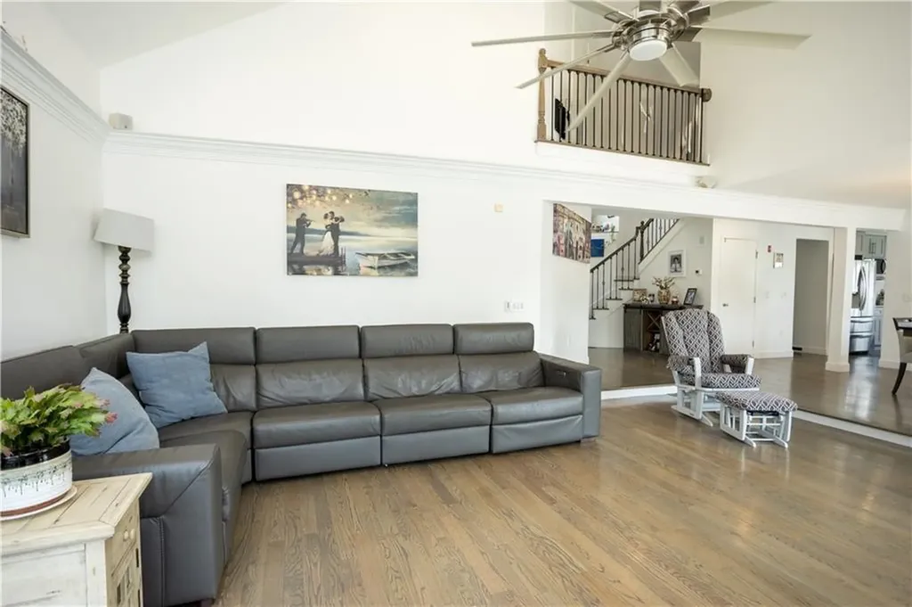 9 Katelan Court Cranston RI 02921