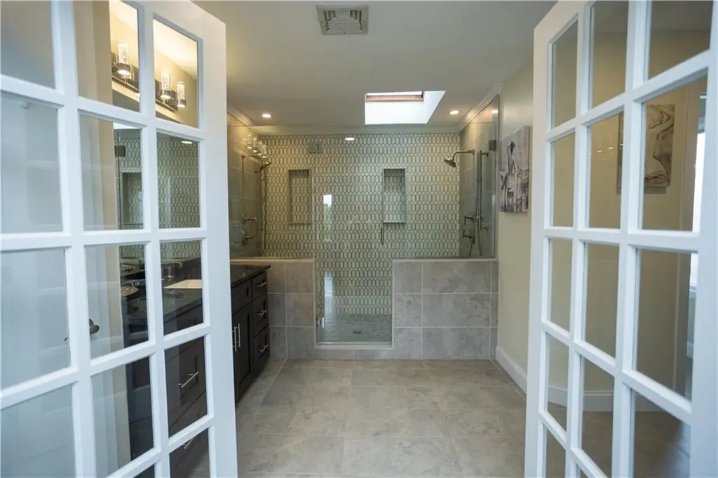 9 Katelan Court Cranston RI 02921