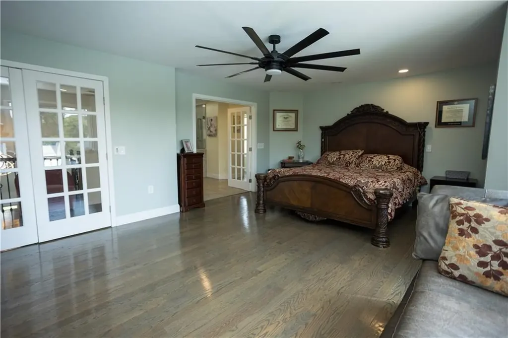 9 Katelan Court Cranston RI 02921