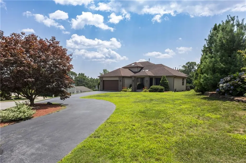 9 Katelan Court Cranston RI 02921