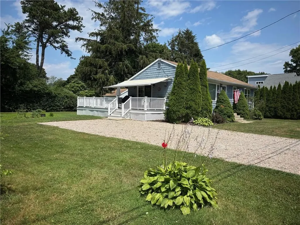 18 South Lewis Street Charlestown RI 02813
