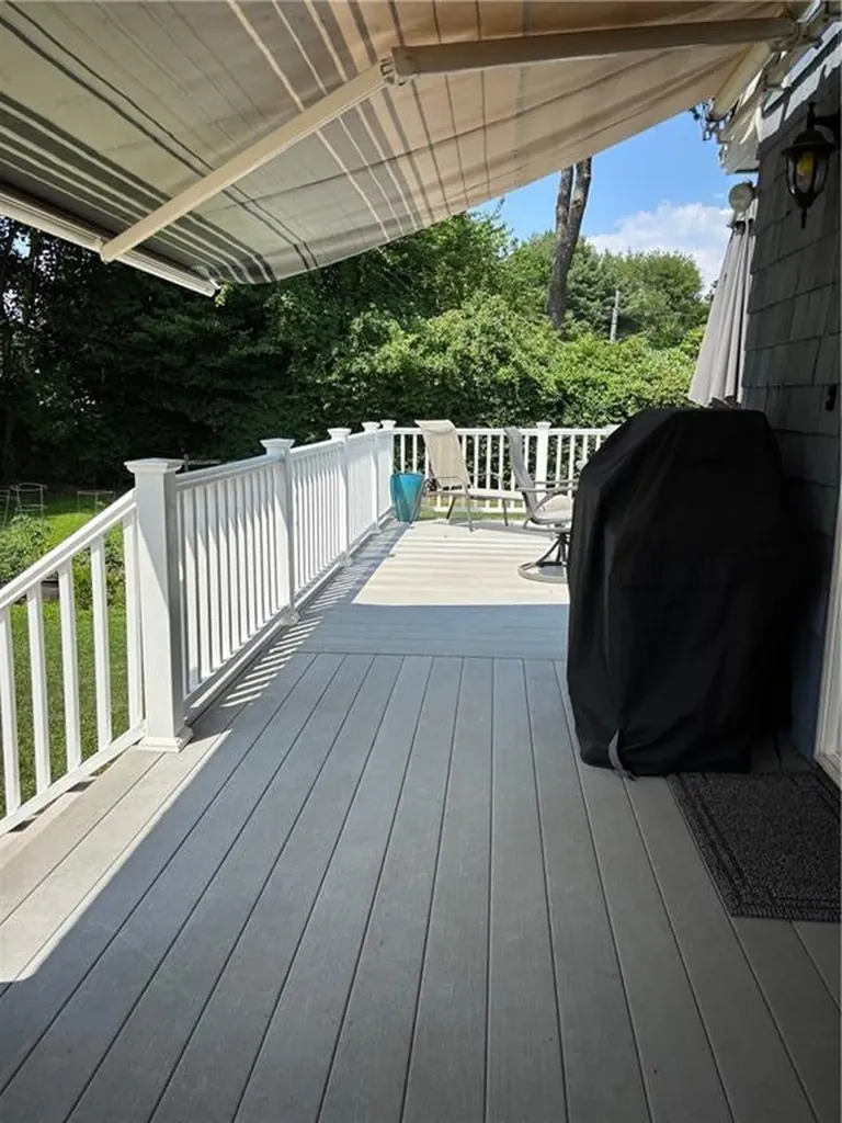 18 South Lewis Street Charlestown RI 02813
