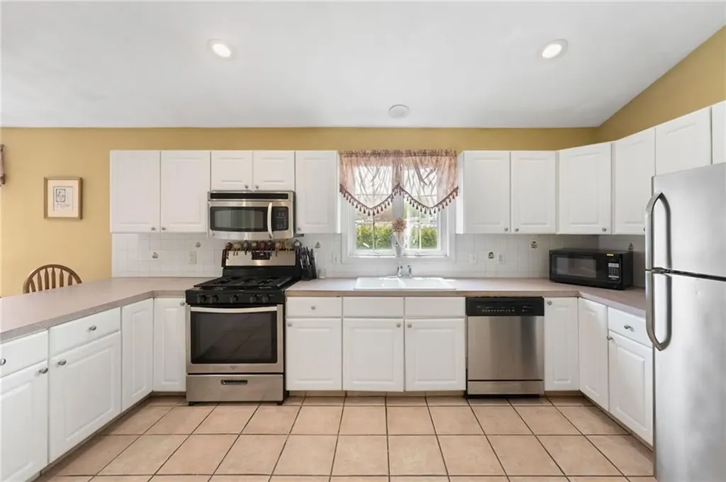 43 Royal Avenue Cranston RI 02920