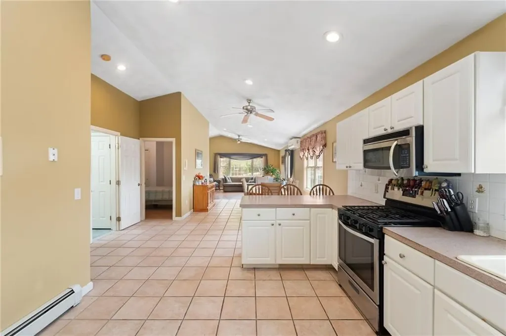 43 Royal Avenue Cranston RI 02920
