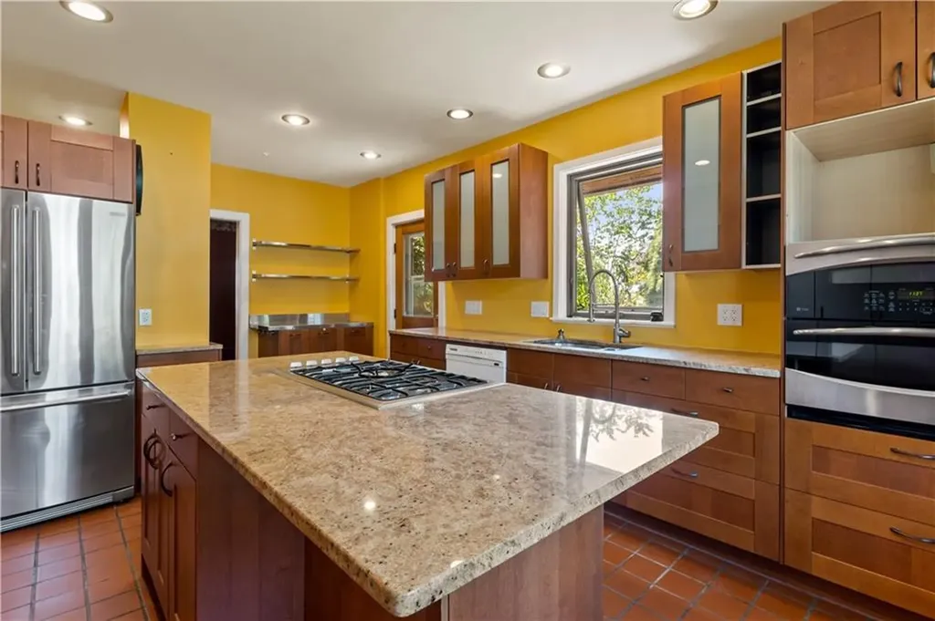 120 Smith Street Cranston RI 02905