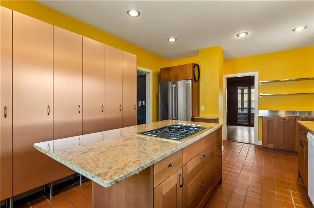 120 Smith Street Cranston RI 02905