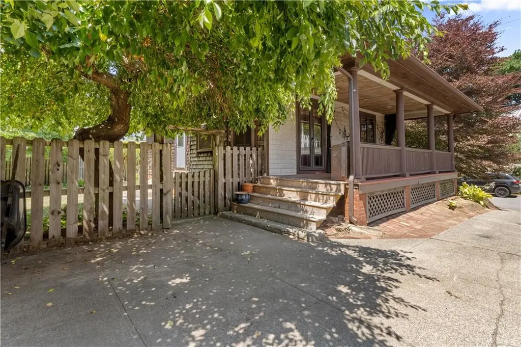 120 Smith Street Cranston RI 02905