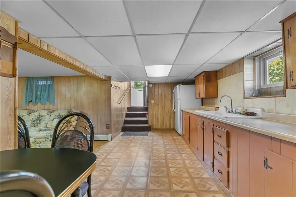 101 Arlington Avenue Warren RI 02885