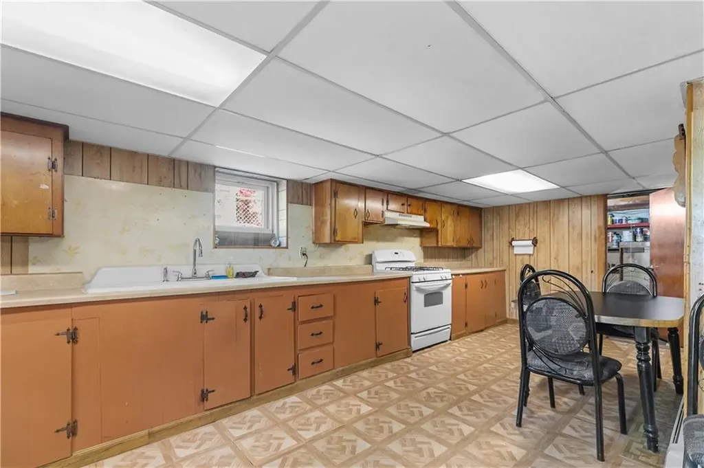 101 Arlington Avenue Warren RI 02885