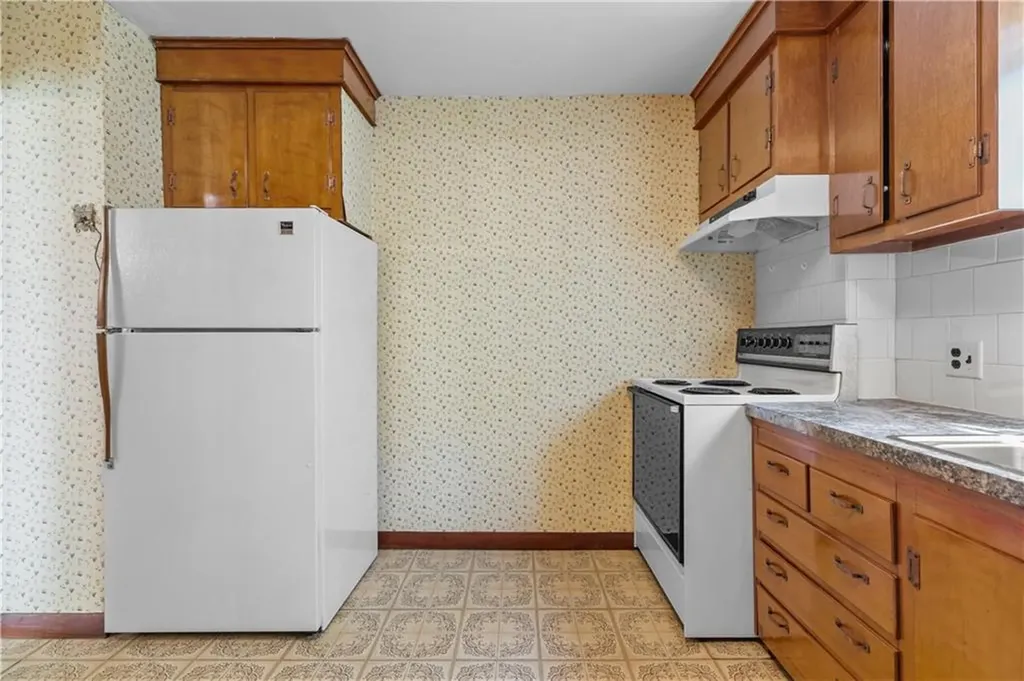 101 Arlington Avenue Warren RI 02885
