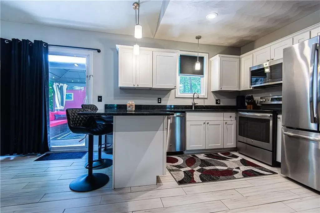 69 Junction Street Warwick RI 02889