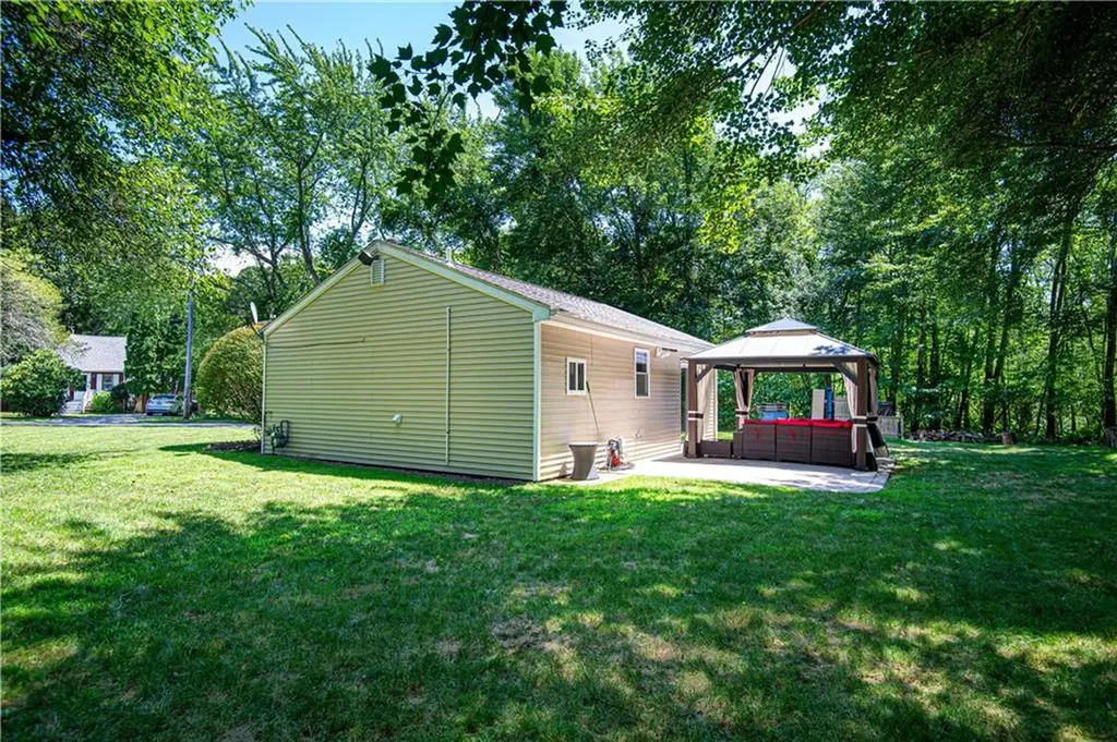 69 Junction Street Warwick RI 02889
