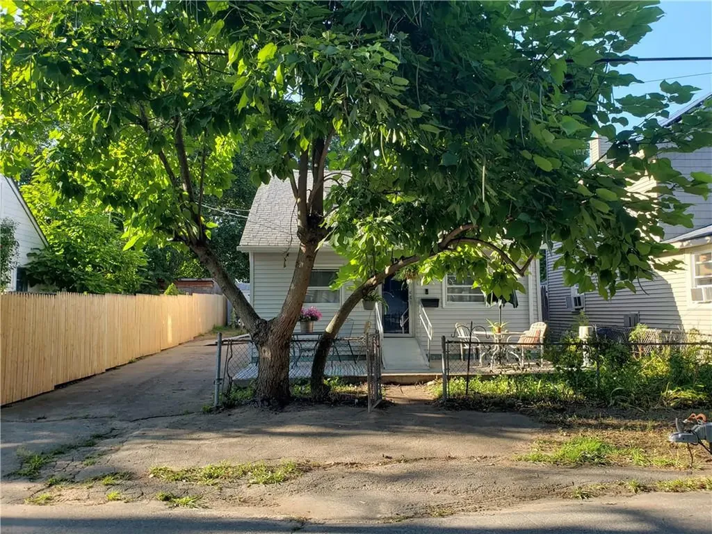 39 Ottawa Avenue Warwick RI 02889