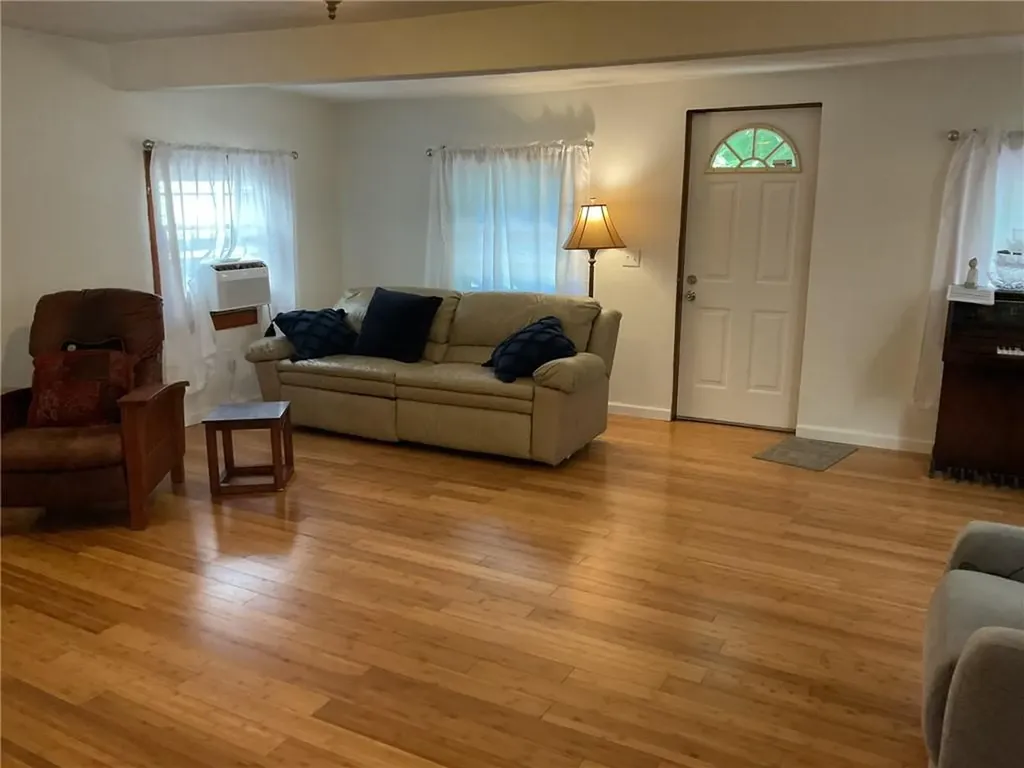 39 Ottawa Avenue Warwick RI 02889