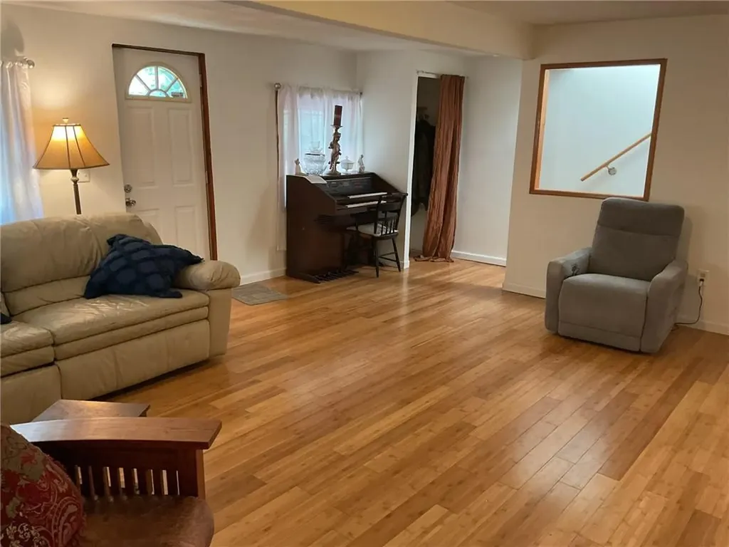 39 Ottawa Avenue Warwick RI 02889