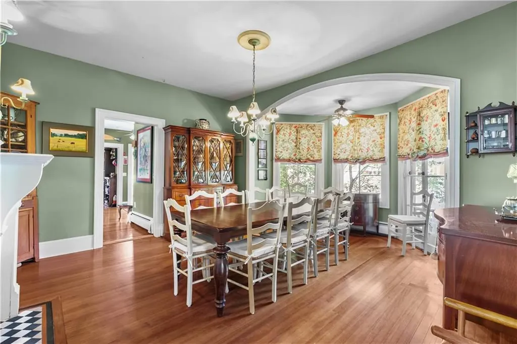 22 Greenough Place Newport RI 02840
