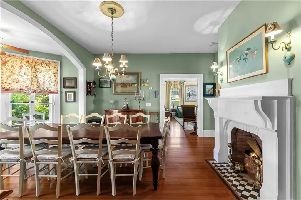 22 Greenough Place Newport RI 02840