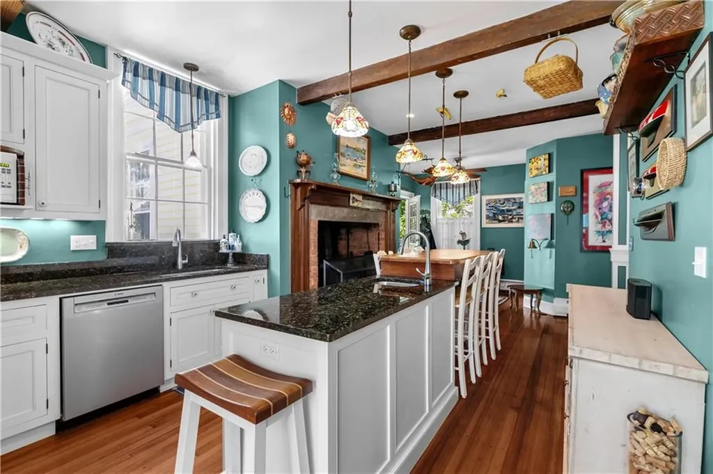 22 Greenough Place Newport RI 02840