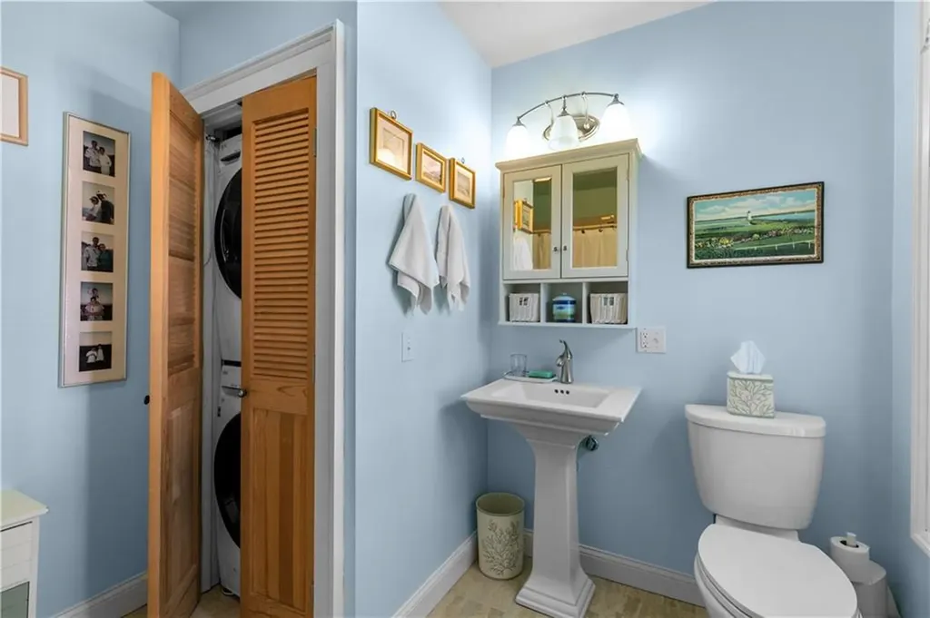 22 Greenough Place Newport RI 02840