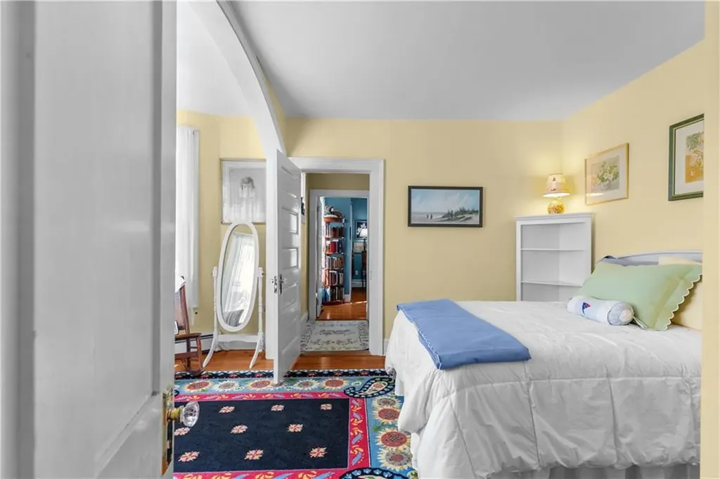 22 Greenough Place Newport RI 02840