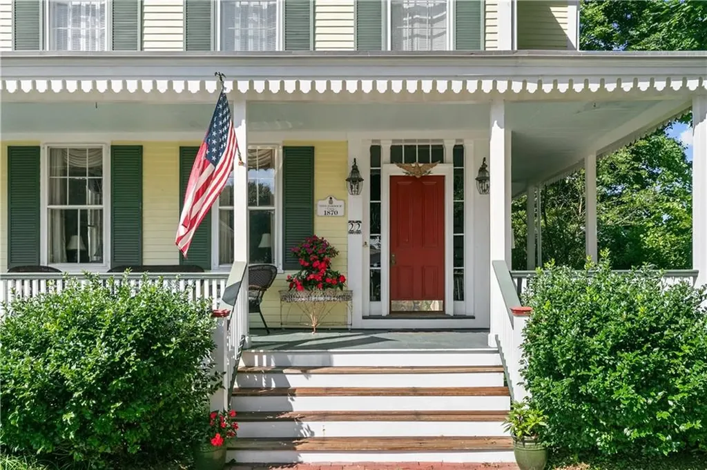 22 Greenough Place Newport RI 02840