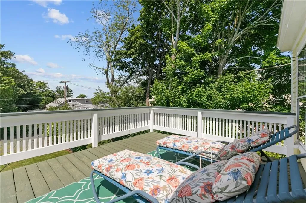 22 Greenough Place Newport RI 02840