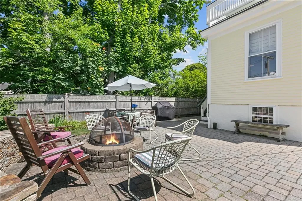 22 Greenough Place Newport RI 02840
