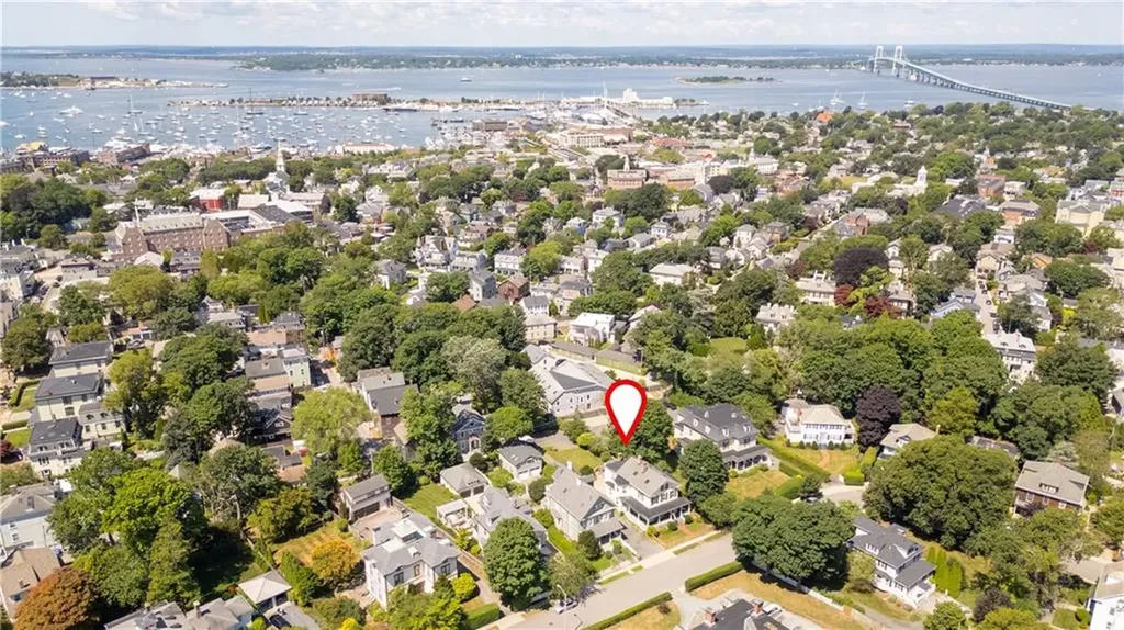 22 Greenough Place Newport RI 02840
