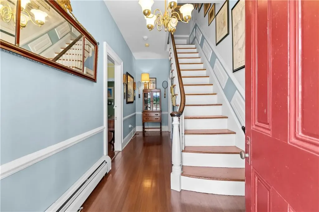 22 Greenough Place Newport RI 02840