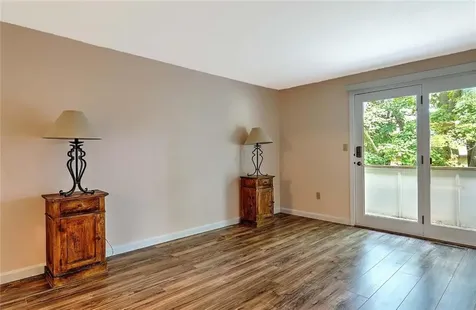 12 Valley Lane Portsmouth RI 02871