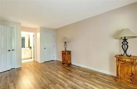 12 Valley Lane Portsmouth RI 02871