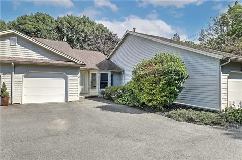 12 Valley Lane Portsmouth RI 02871